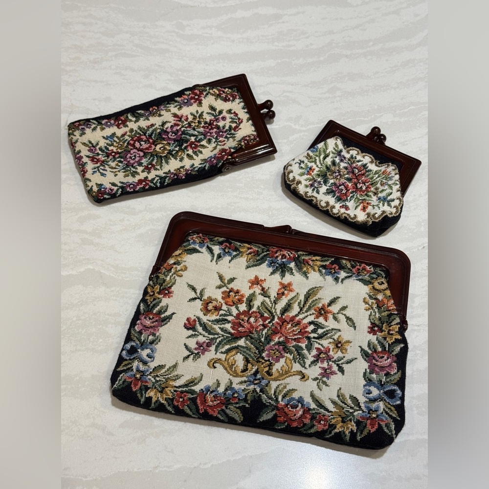 Vintage Petit Point Style Tapestry Purse Set Lucite Kiss Lock Clutch
